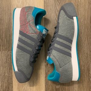 Adidas classic low top